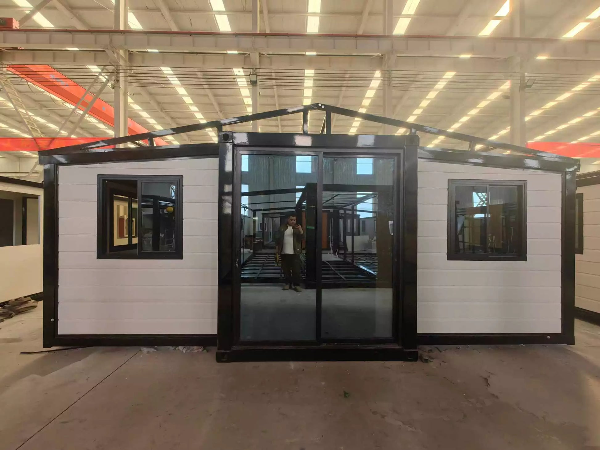 white cladding 20ft with roof frame pretested